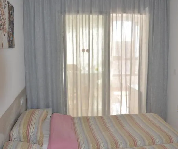 Apto With Pool Gemelos Iv Apartmán